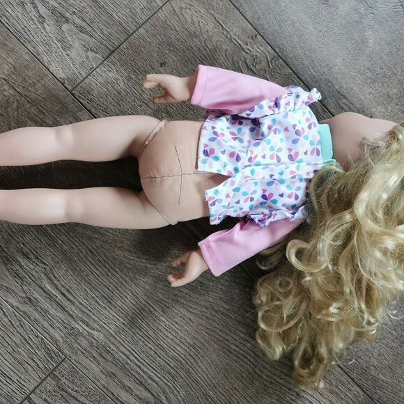 Our generation/ maplea 18 inch doll - Picture 3 of 4